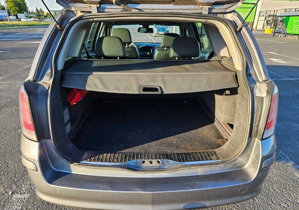Opel Astra cena 6999 przebieg: 326000, rok produkcji 2006 z Legionowo małe 301